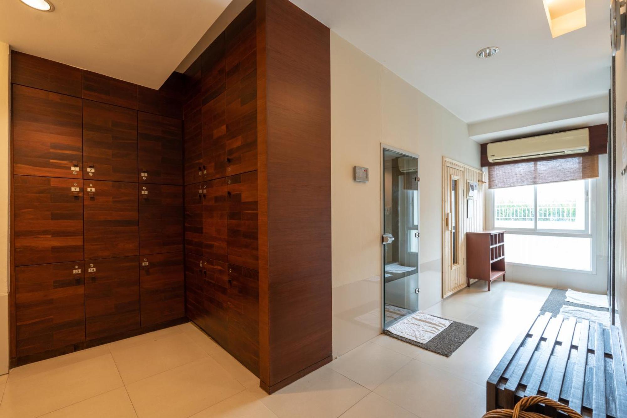 Kantary Hills Hotel, Hotel