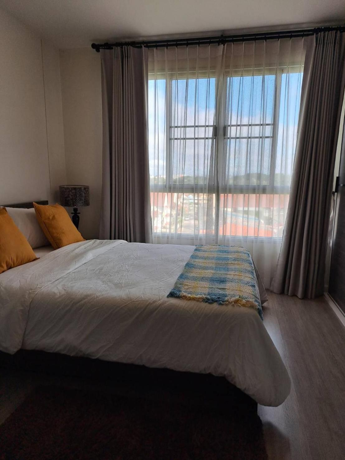 Apartment Cozy Close To Festival In Chiangmai