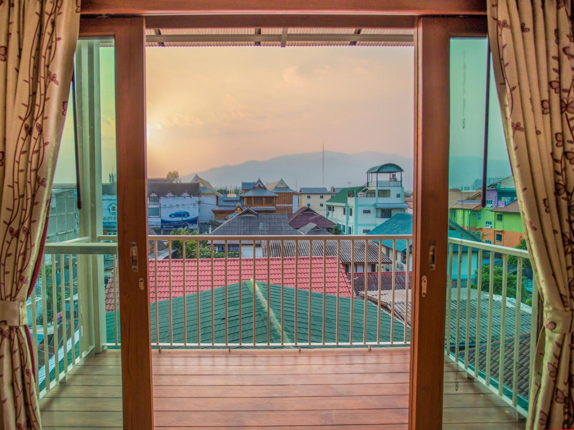 Rendezvous Classic House Chiang Mai