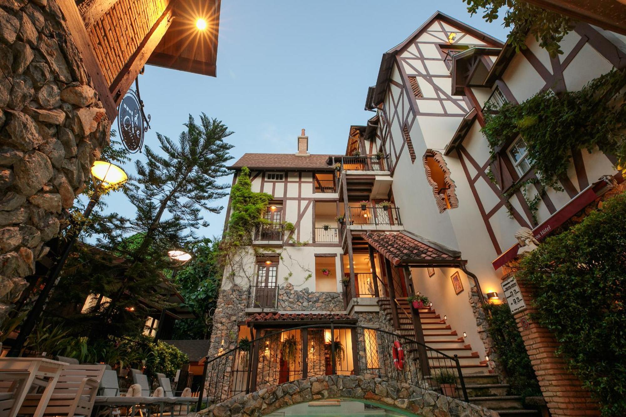 Le Charcoa Hotel Hotel