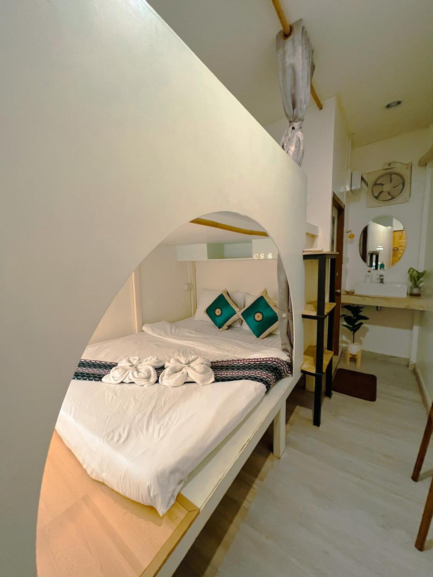 Pure At Cnx Hostel *