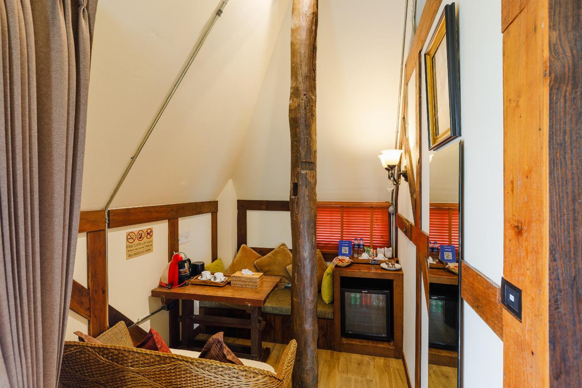 Le Charcoa Hotel