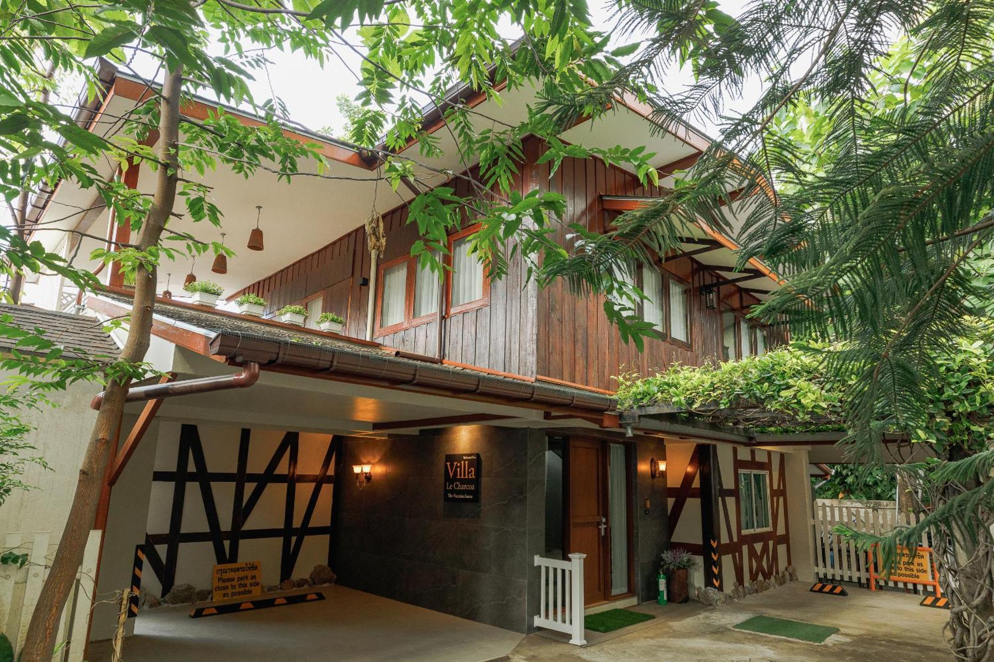 Le Charcoa Hotel