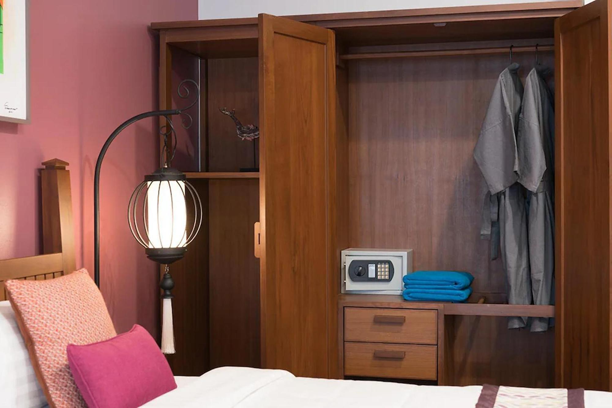 Sanpakoi Hotel 3*
