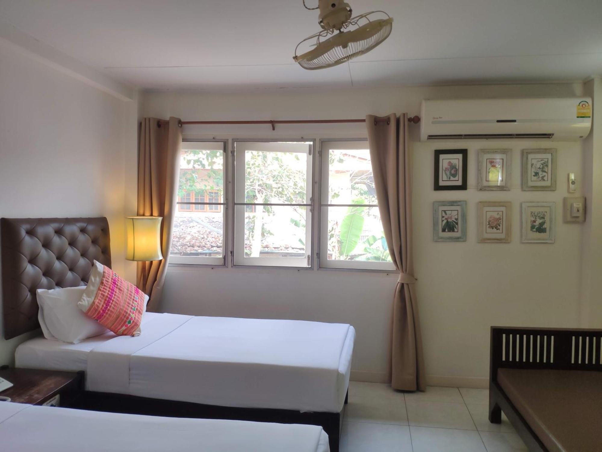 Changpuak Hotel 2*