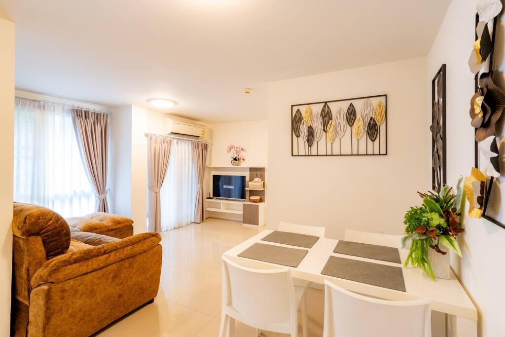 Luxury 2 Bedroom Old