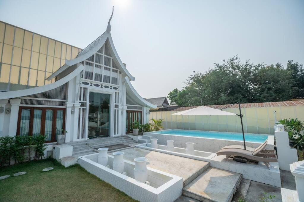 Villa Unique Lanna Style Pool *
