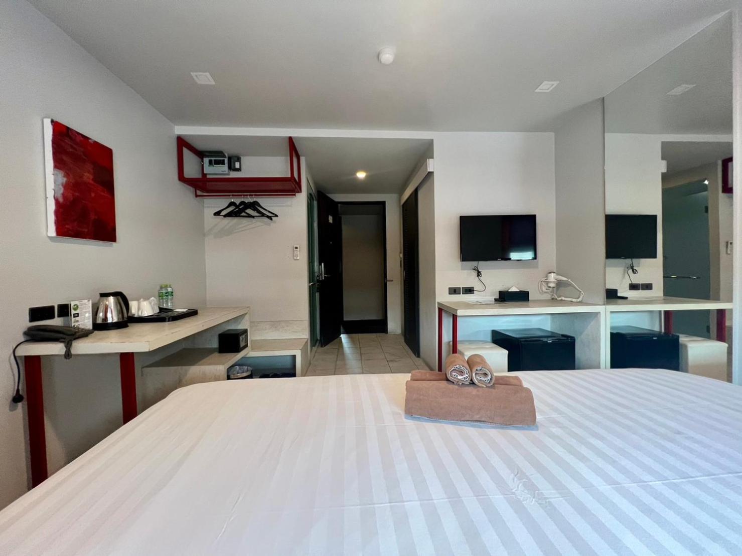 We Terminal Hotel 4*