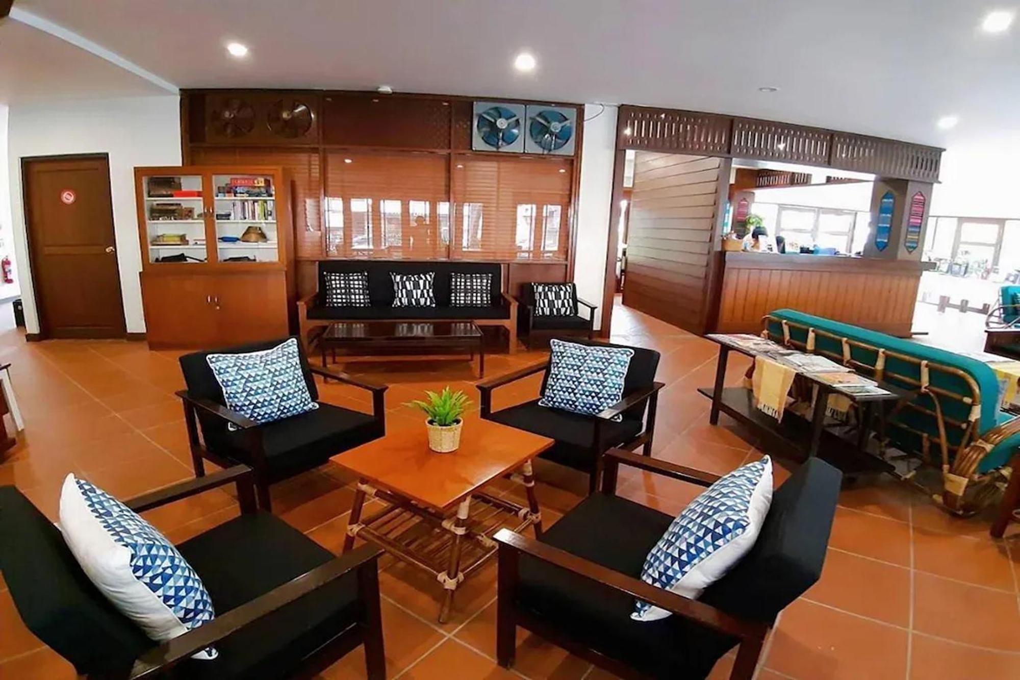 Hotel Sanpakoi