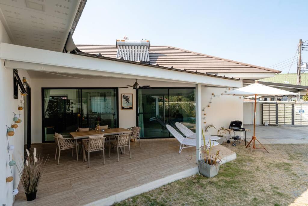 Aura Villa