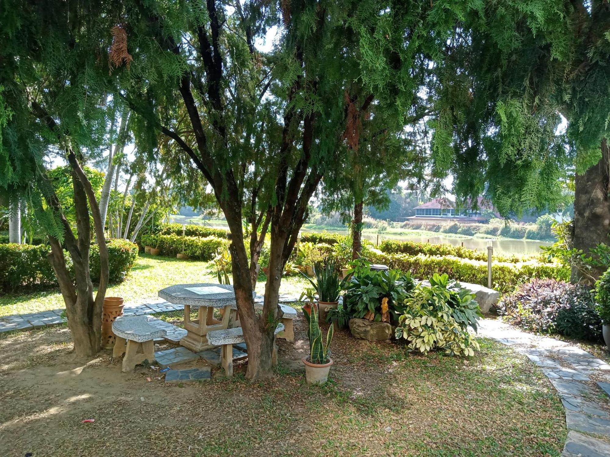 Riverside 1703