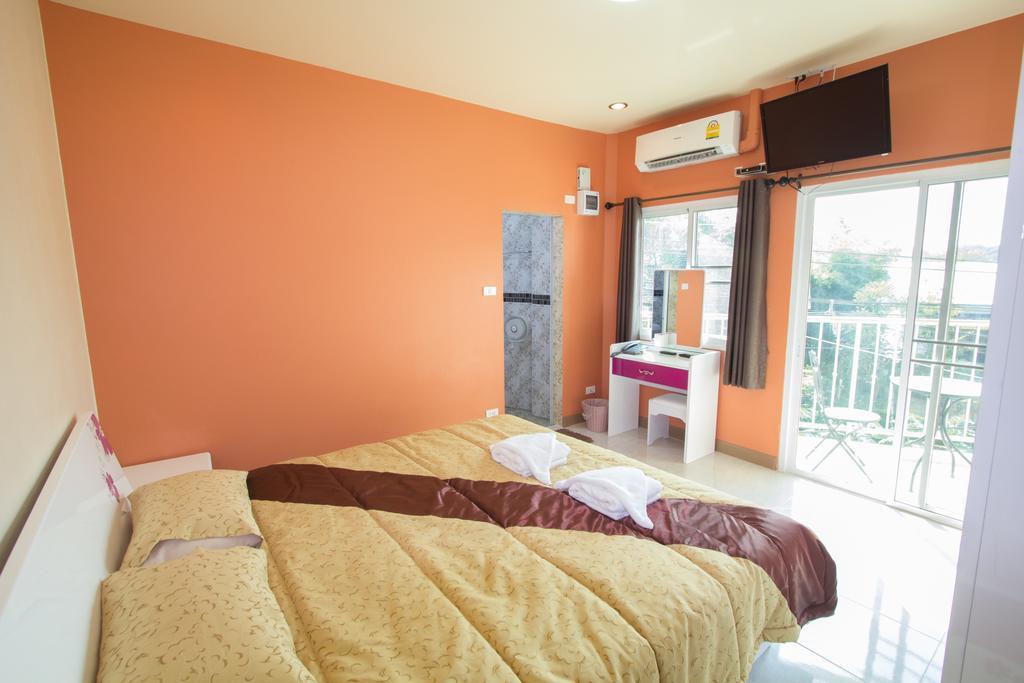 Penginapan Donchai House Guest House& Cafe Chiang Mai