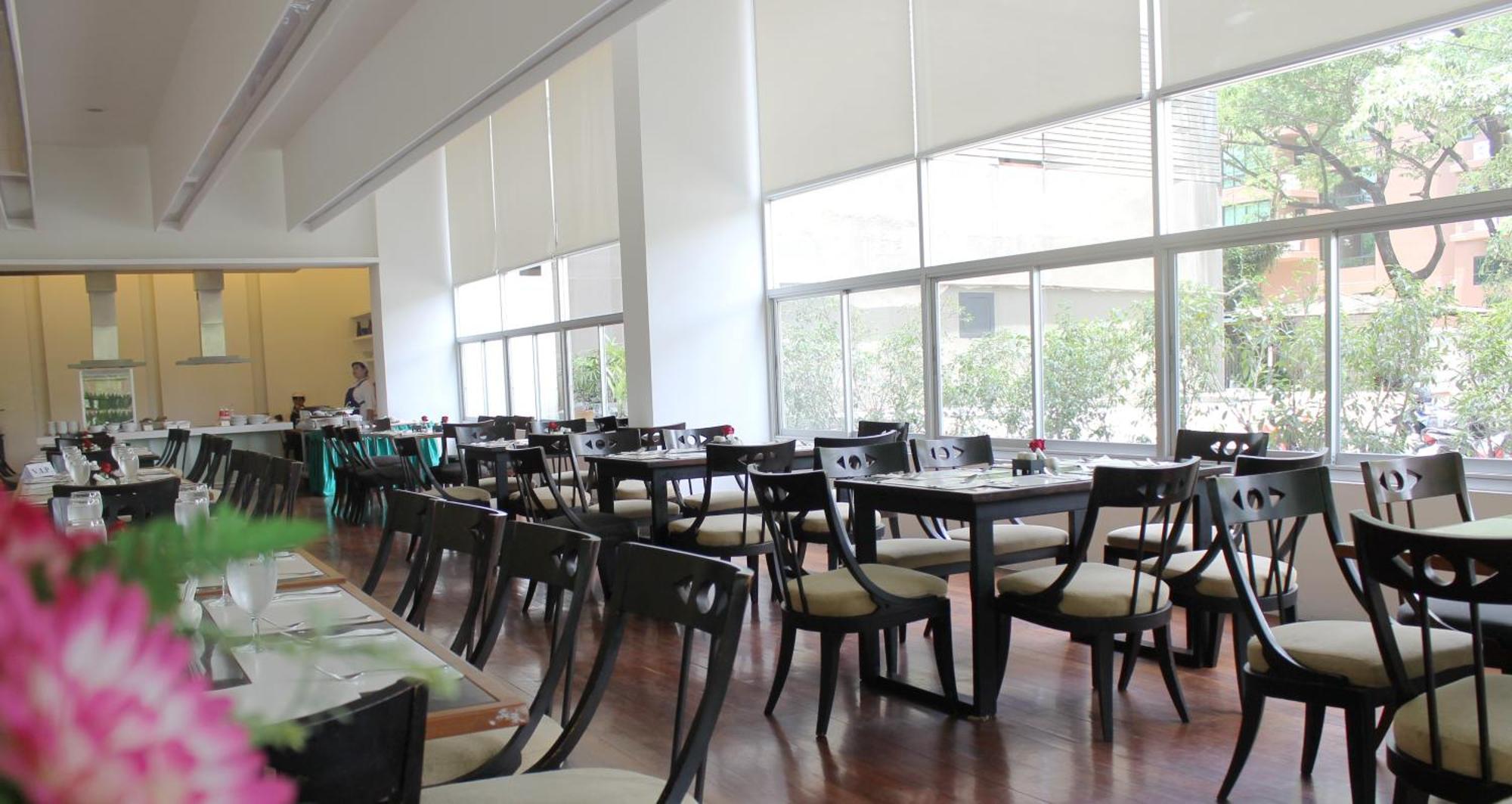 Hotel Hill 4*