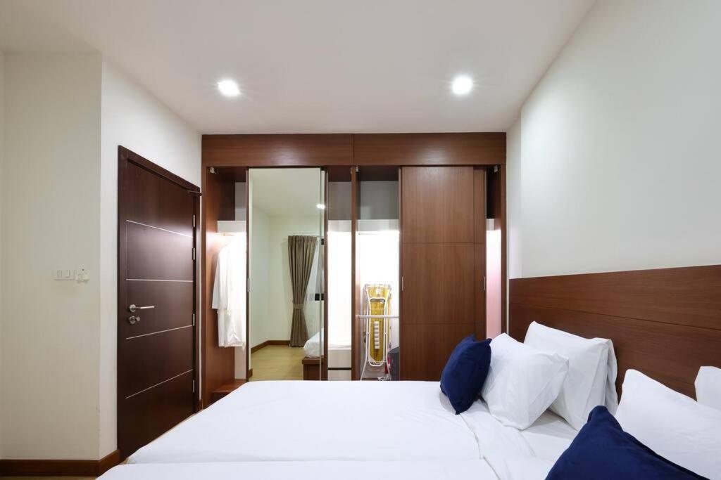 Specious Luxury 2 Bedrooms Apt.