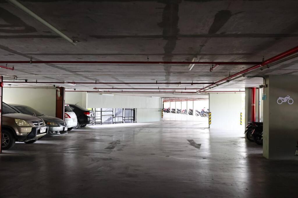 Specious Luxury 2 Bedrooms Apt. * Chiang Mai