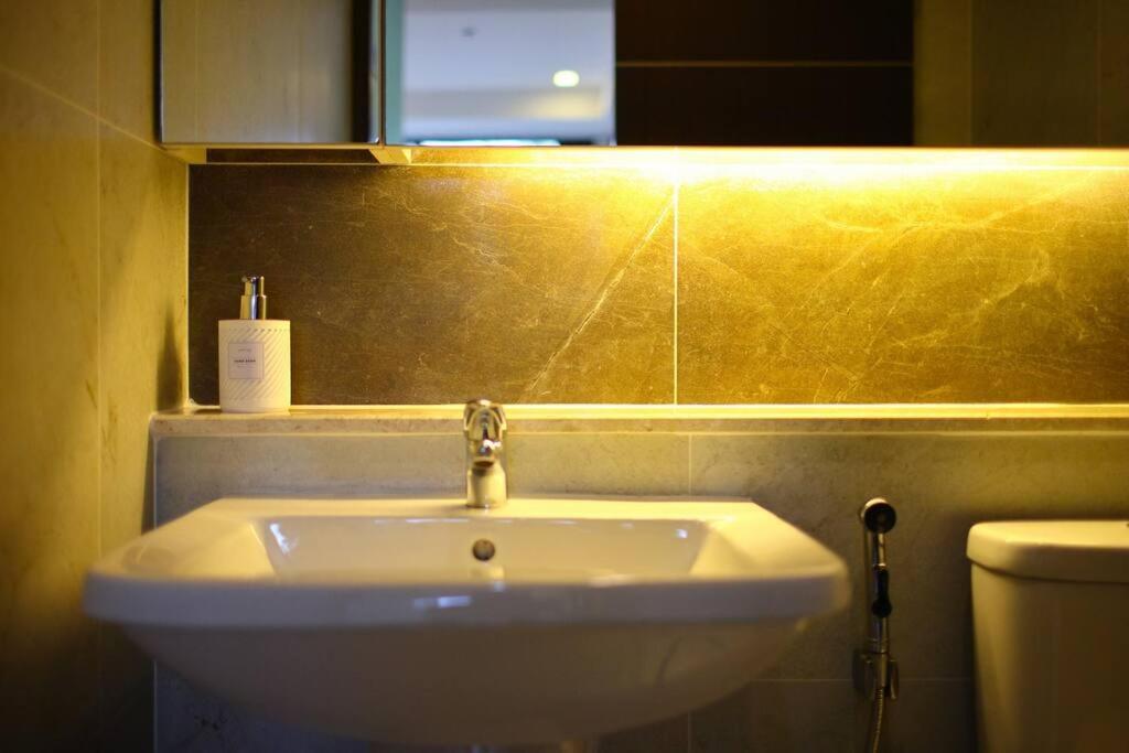 Specious Luxury 2 Bedrooms Apt. * Chiang Mai