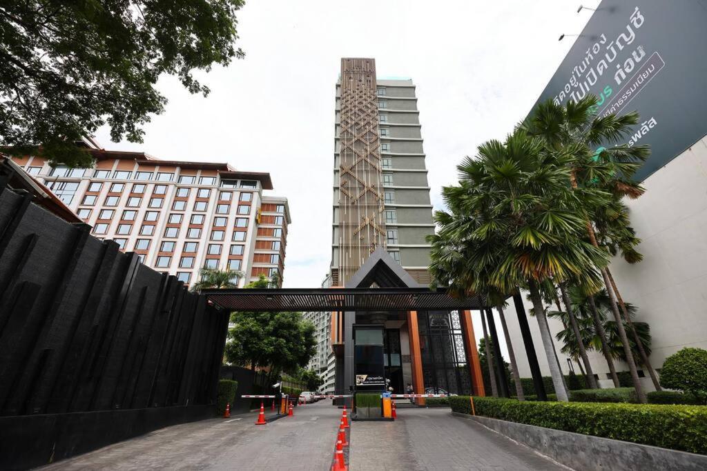 Specious Luxury 2 Bedrooms Apt. *