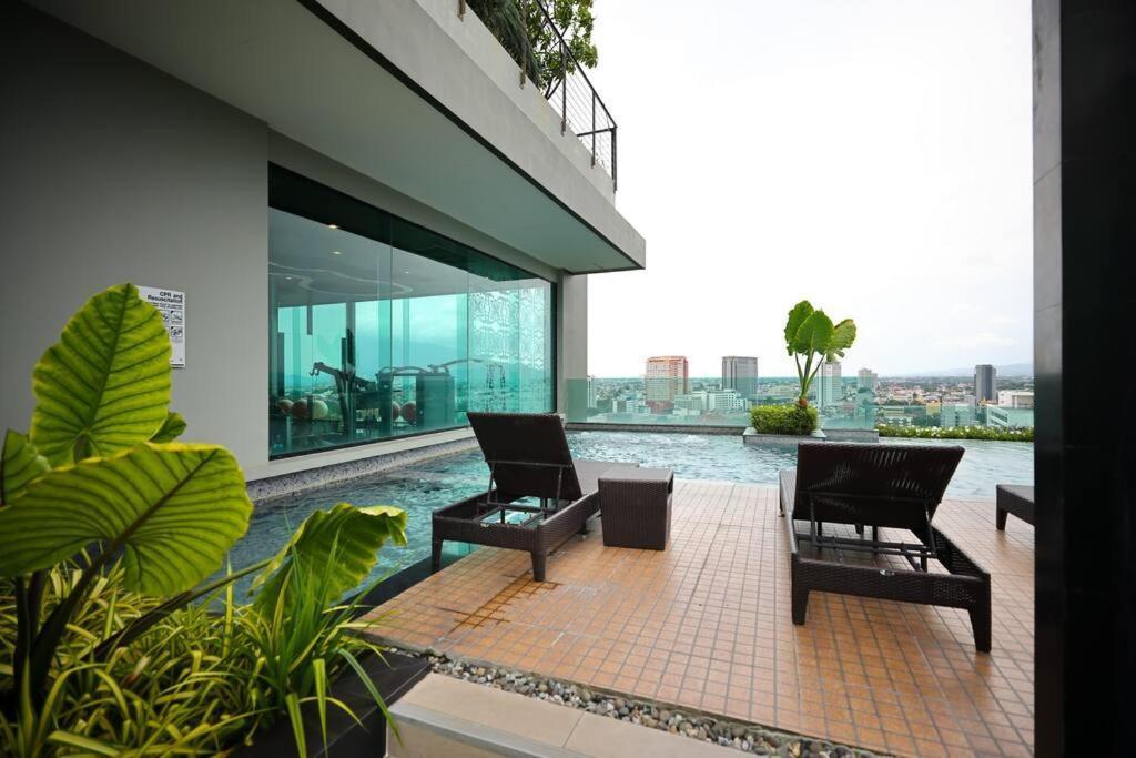 Specious Luxury 2 Bedrooms Apt. Appartement Chiang Mai