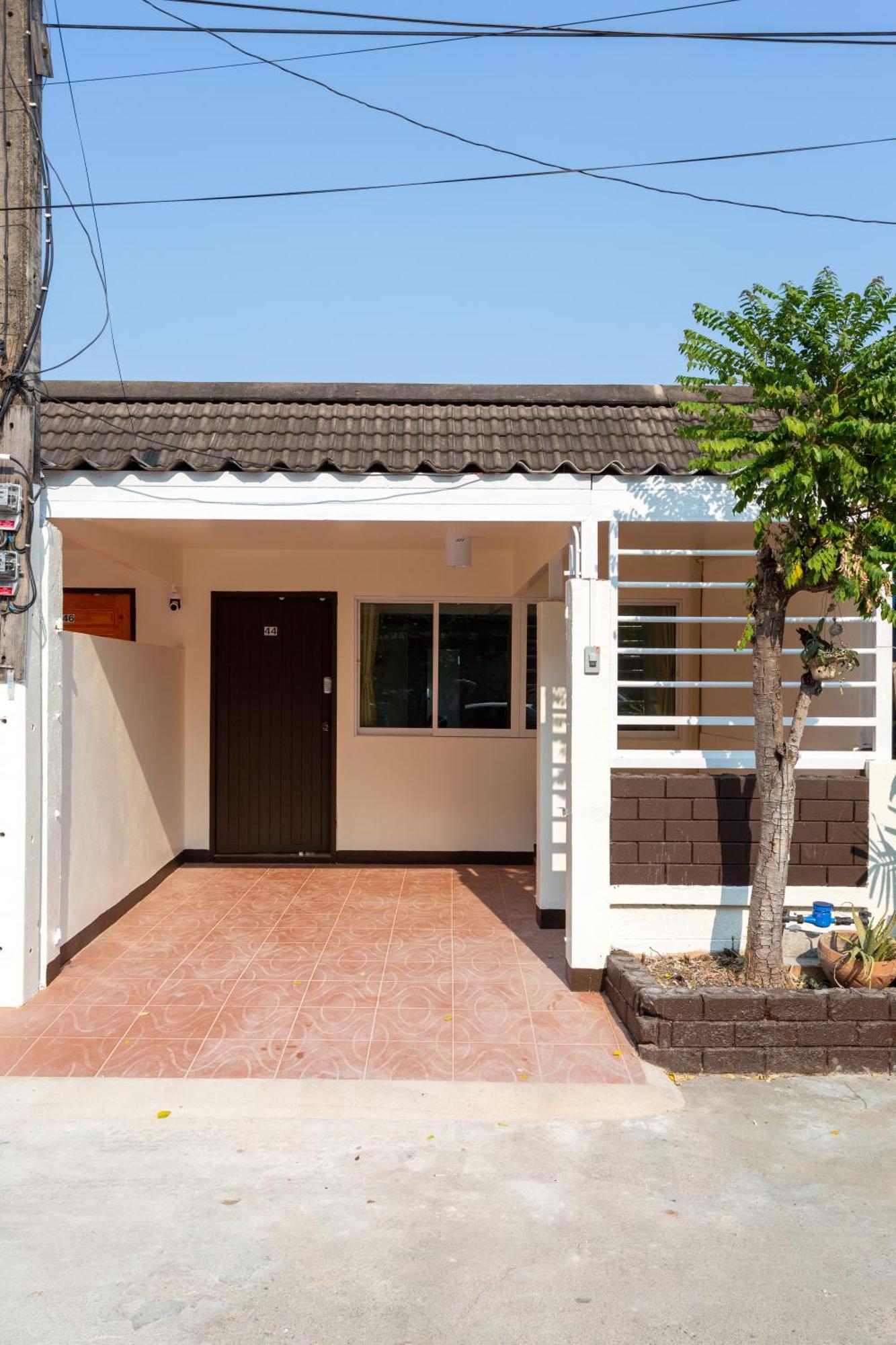 Townhouse Near Airport And Old Town * Chiang Mai