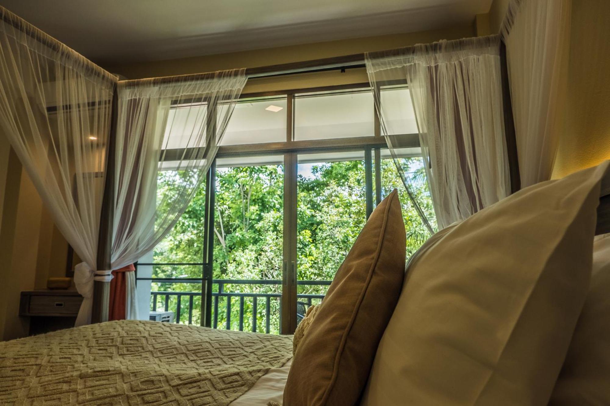 Hotel Capital O Radateeree Boutique Chiang Mai