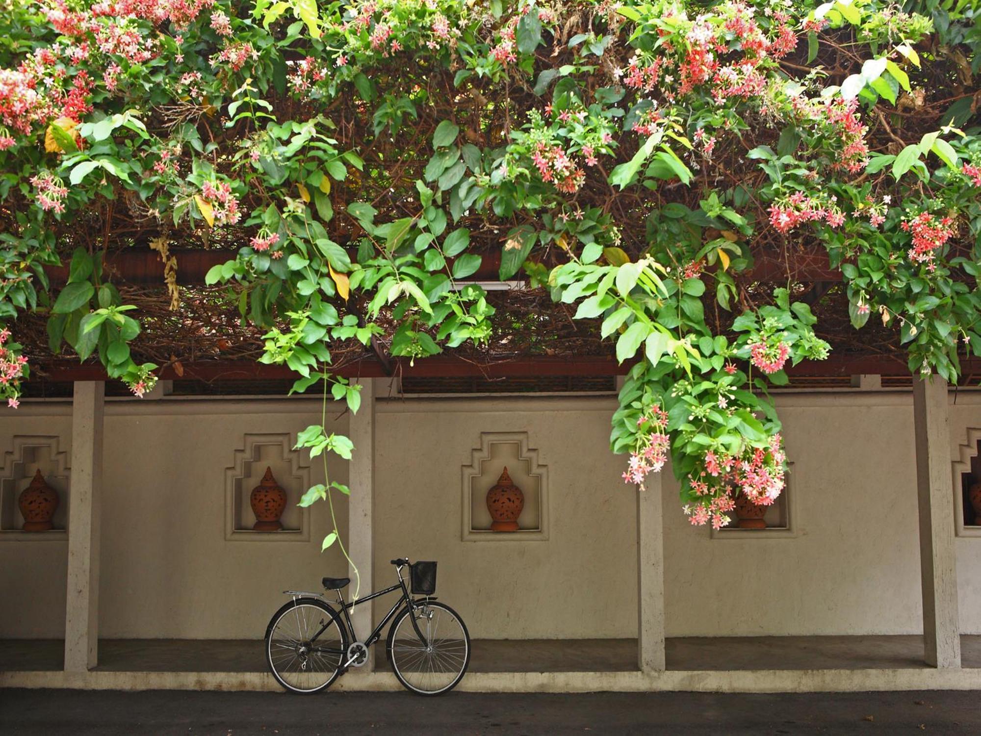 Lanna Dusita Riverside Boutique Resort