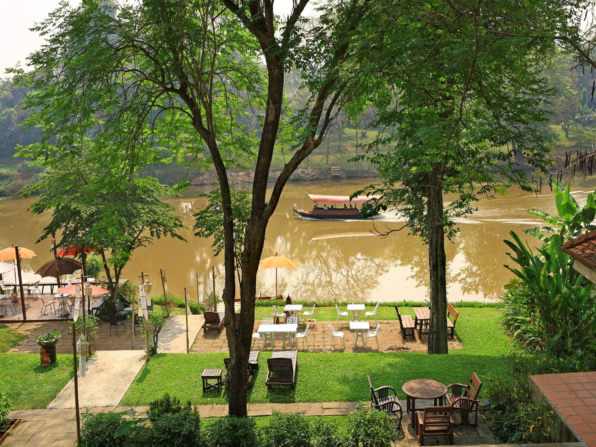 Lanna Dusita Riverside Boutique Resort