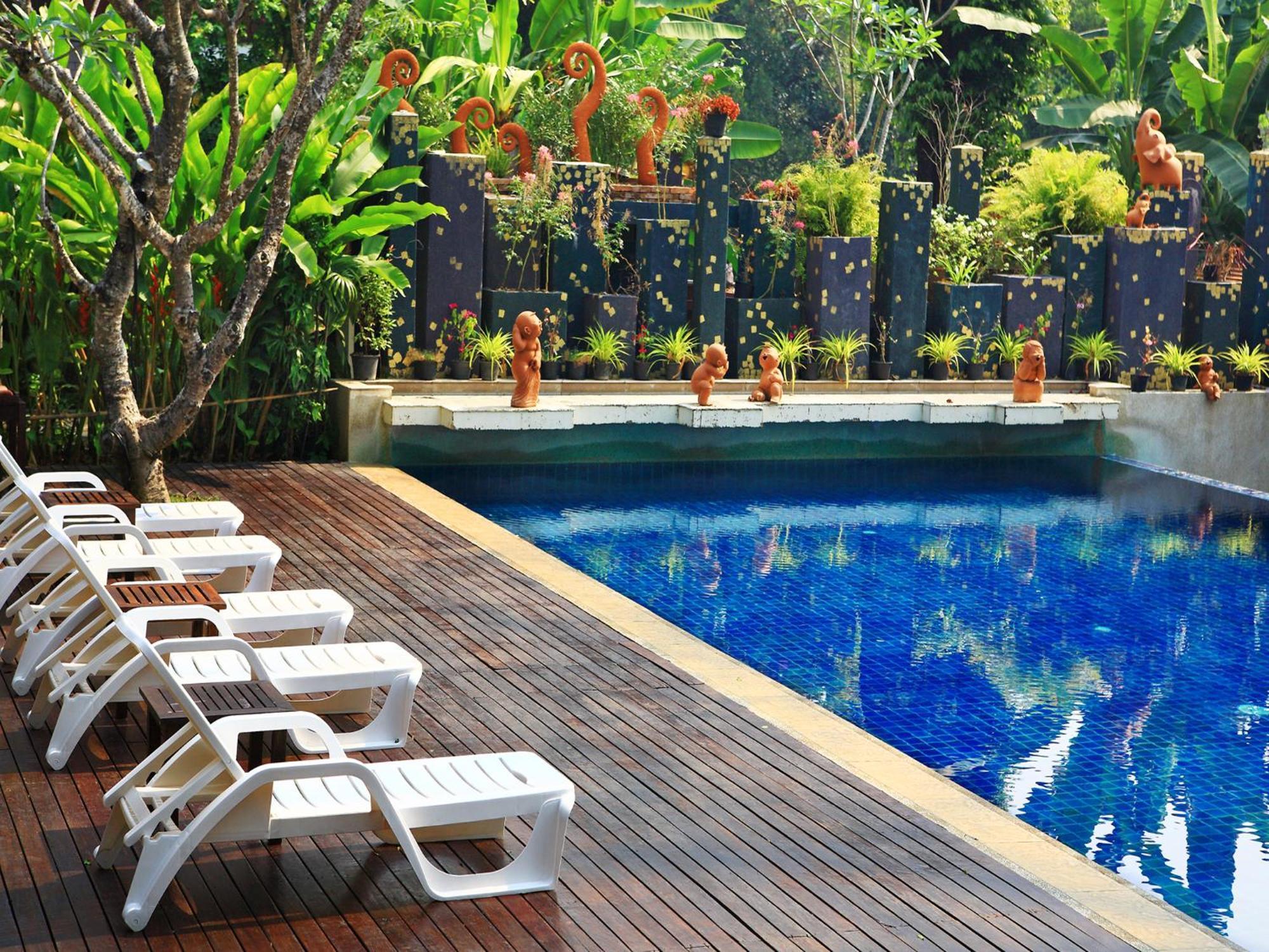 Lanna Dusita Riverside Boutique Resort
