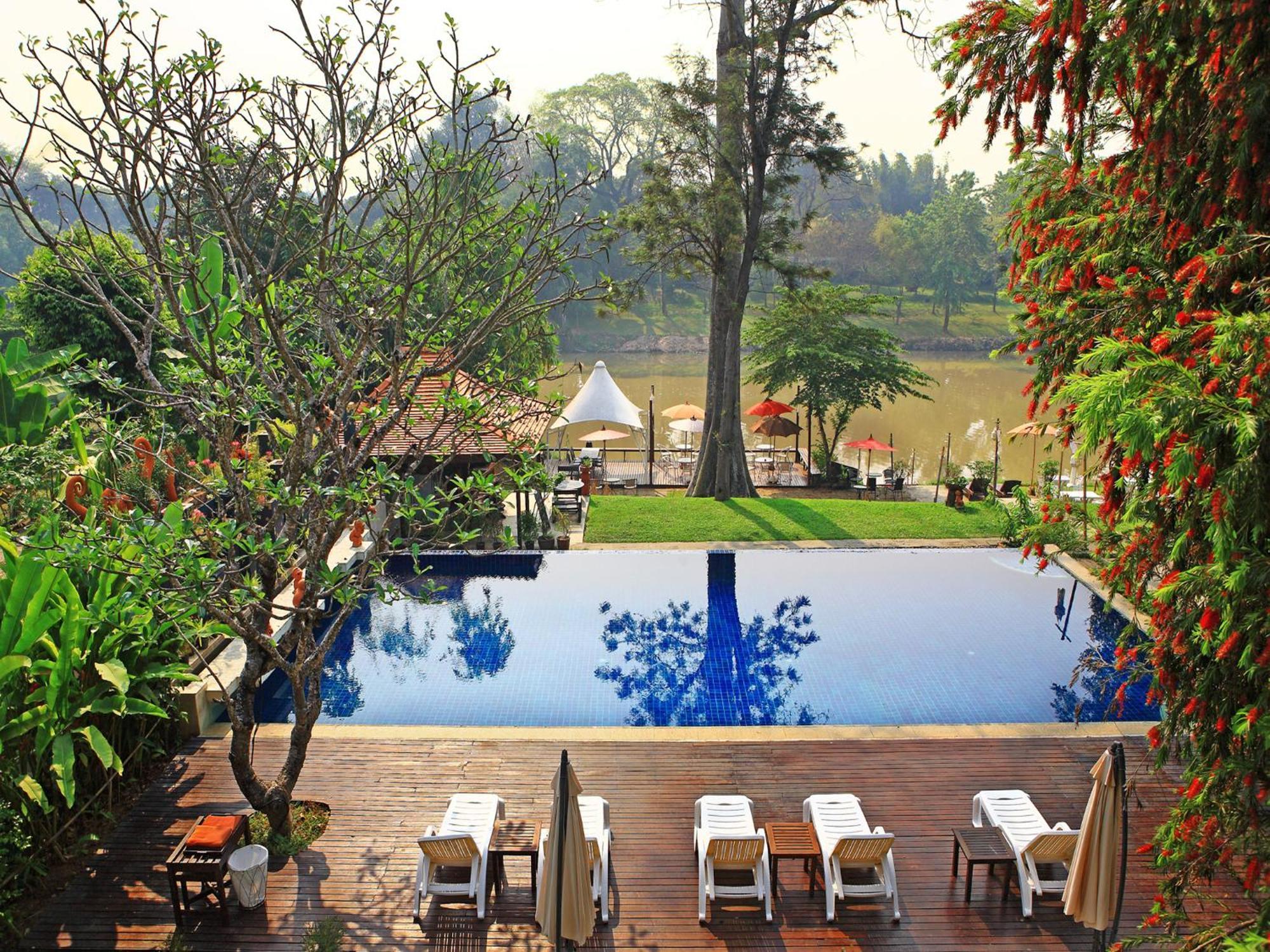 Lanna Dusita Riverside Boutique