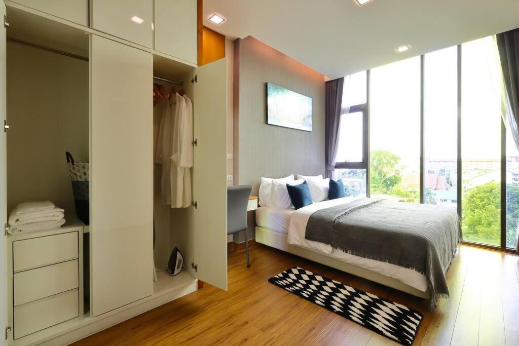 Apartment Stunning Spacious Mountain View *