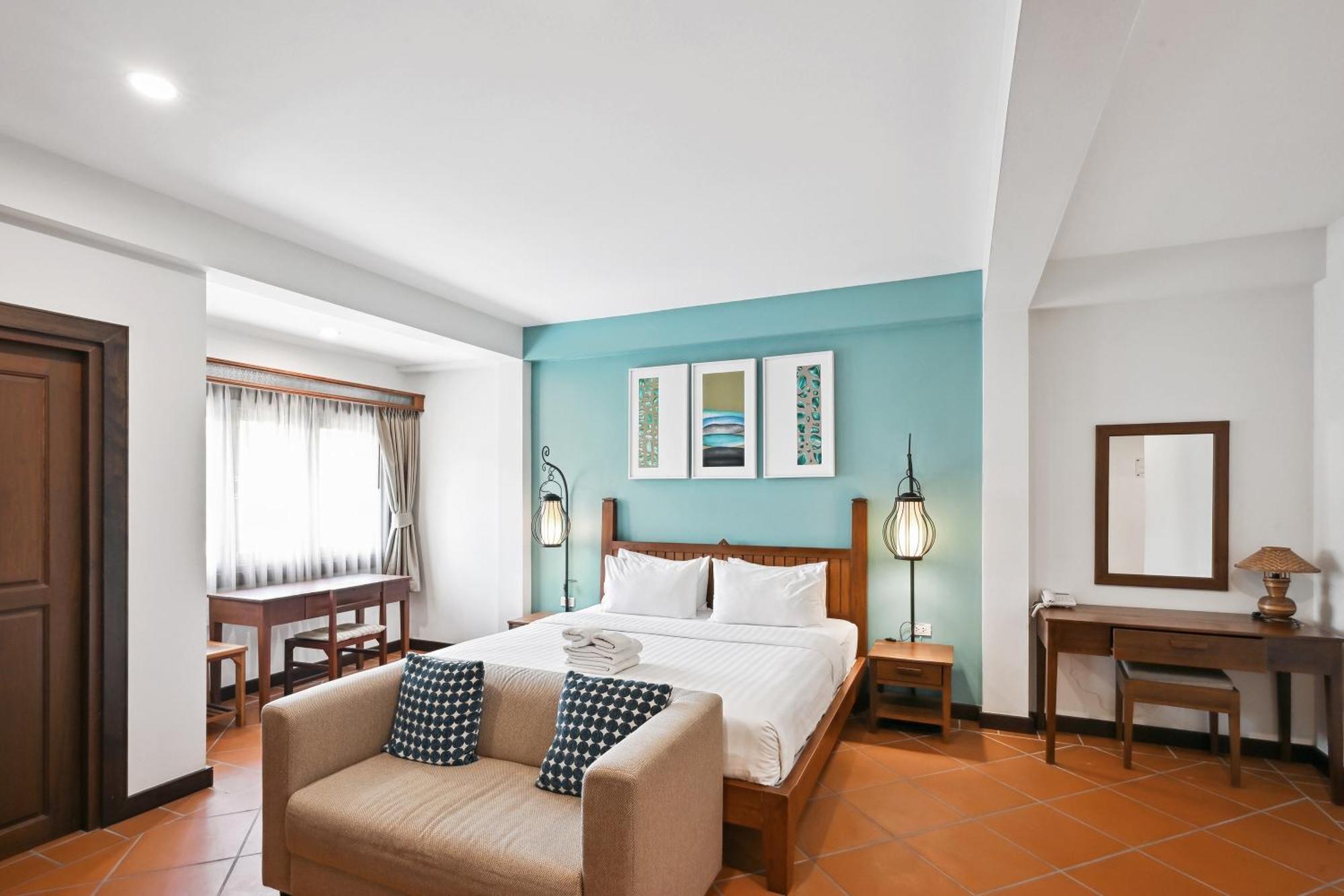 Hotel Sanpakoi