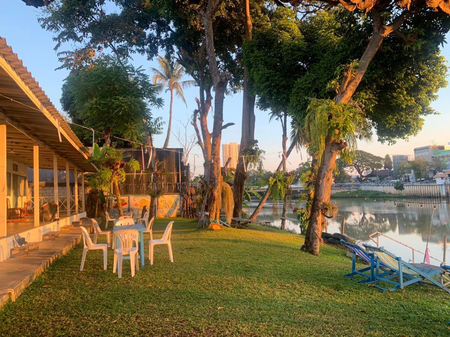 Bed & Breakfast Ban Narai River