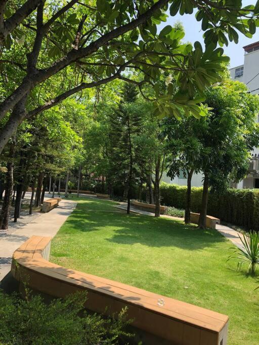 1 Bed 1 Bath - Serviced Near Center With Rooftop Pool And Gym Appartement *