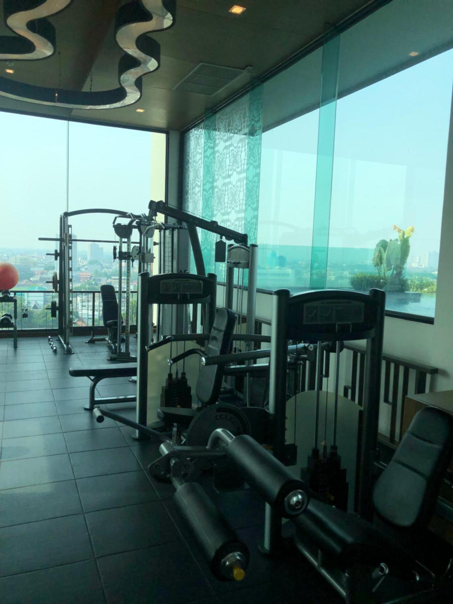 1 Bed 1 Bath - Serviced Near Center With Rooftop Pool And Gym Appartement Chiang Mai