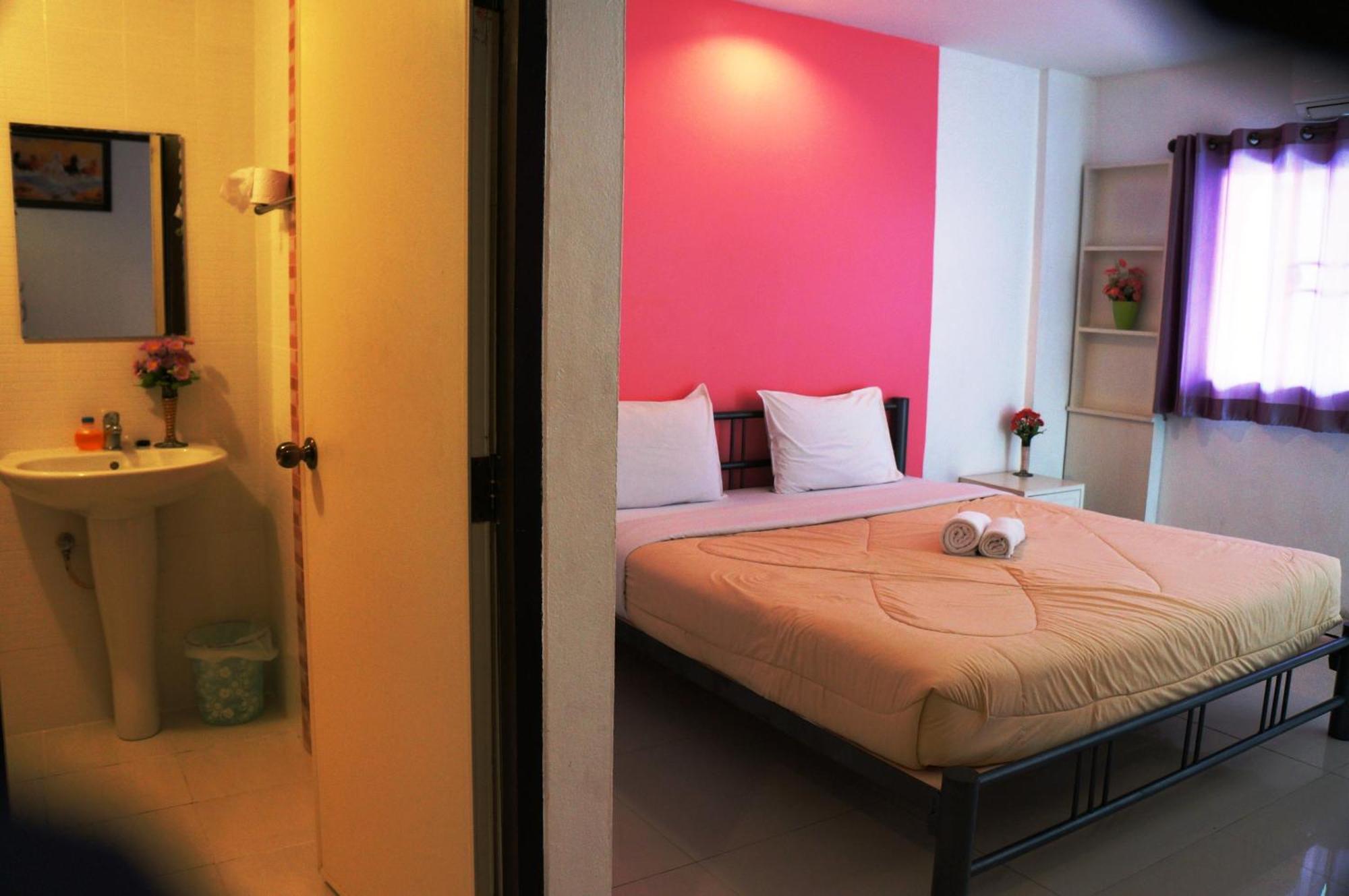 Noble House Chiangmai Hostel Chiang Mai