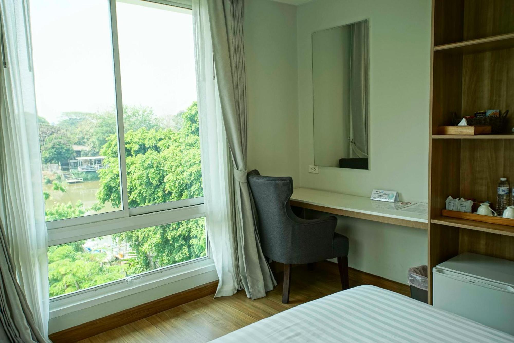 Hotel Nantra Chiangmai Riverfront 4*