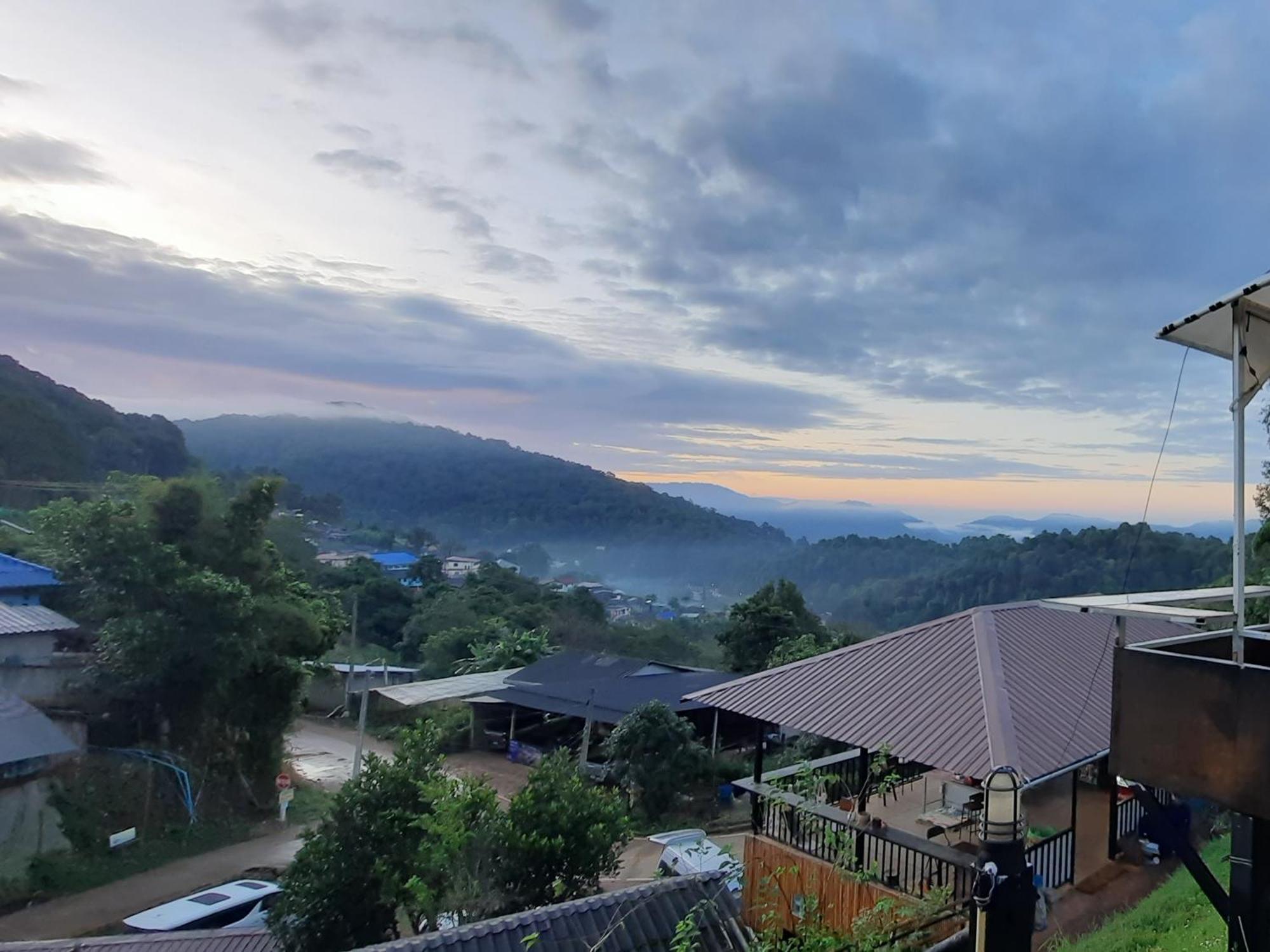 Mon Jaw Doi At Monjam Guest house