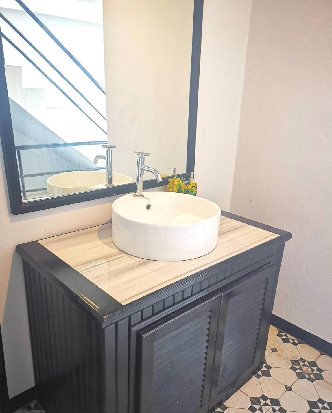 Newnormal Hotel 2*