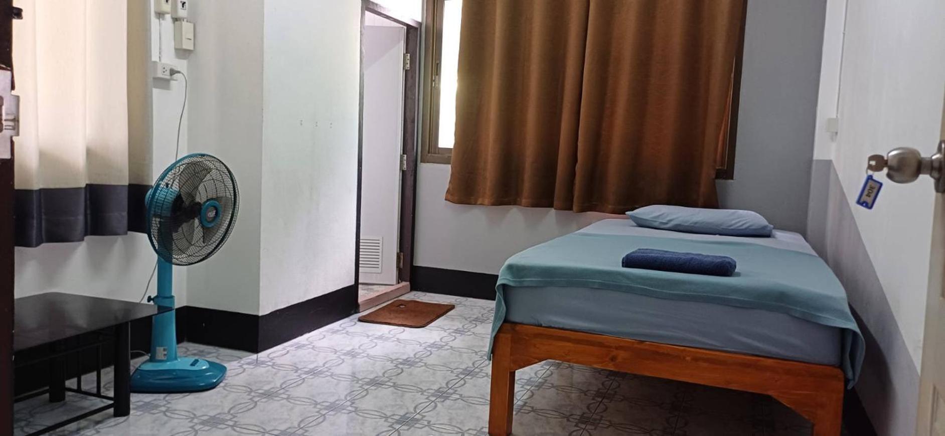 Satop Travelers Hostel Chiang Mai