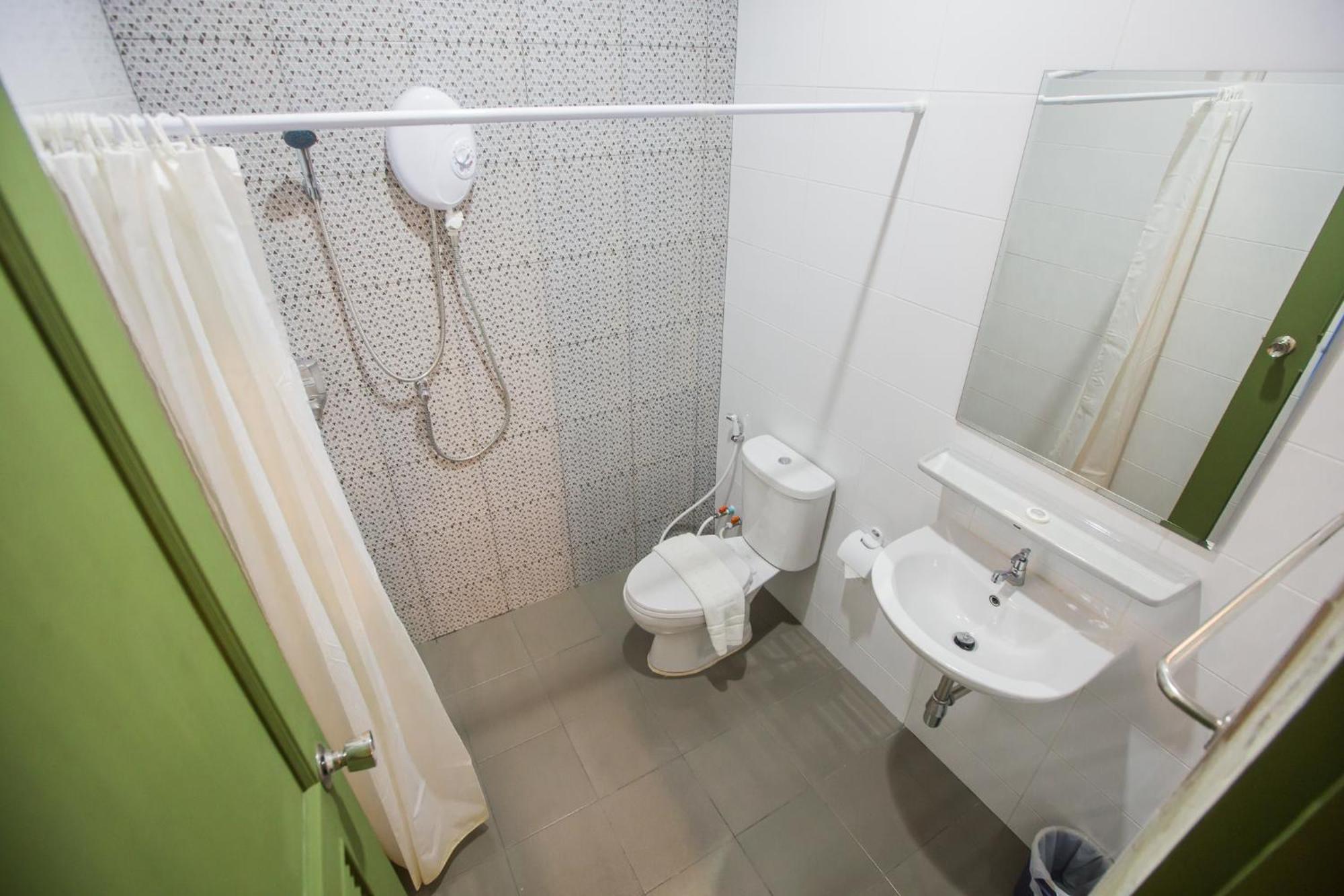 Iroom Boutique House 2*