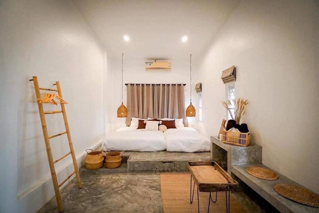 Holiday home The White House - 2min To Old - Near Walking Street