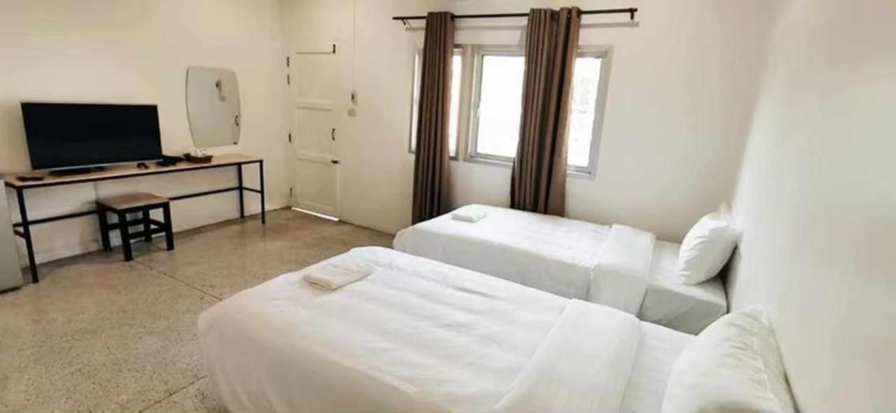Go Tha Phae V โกอินน์ ท่าแพ 2 Apartment *