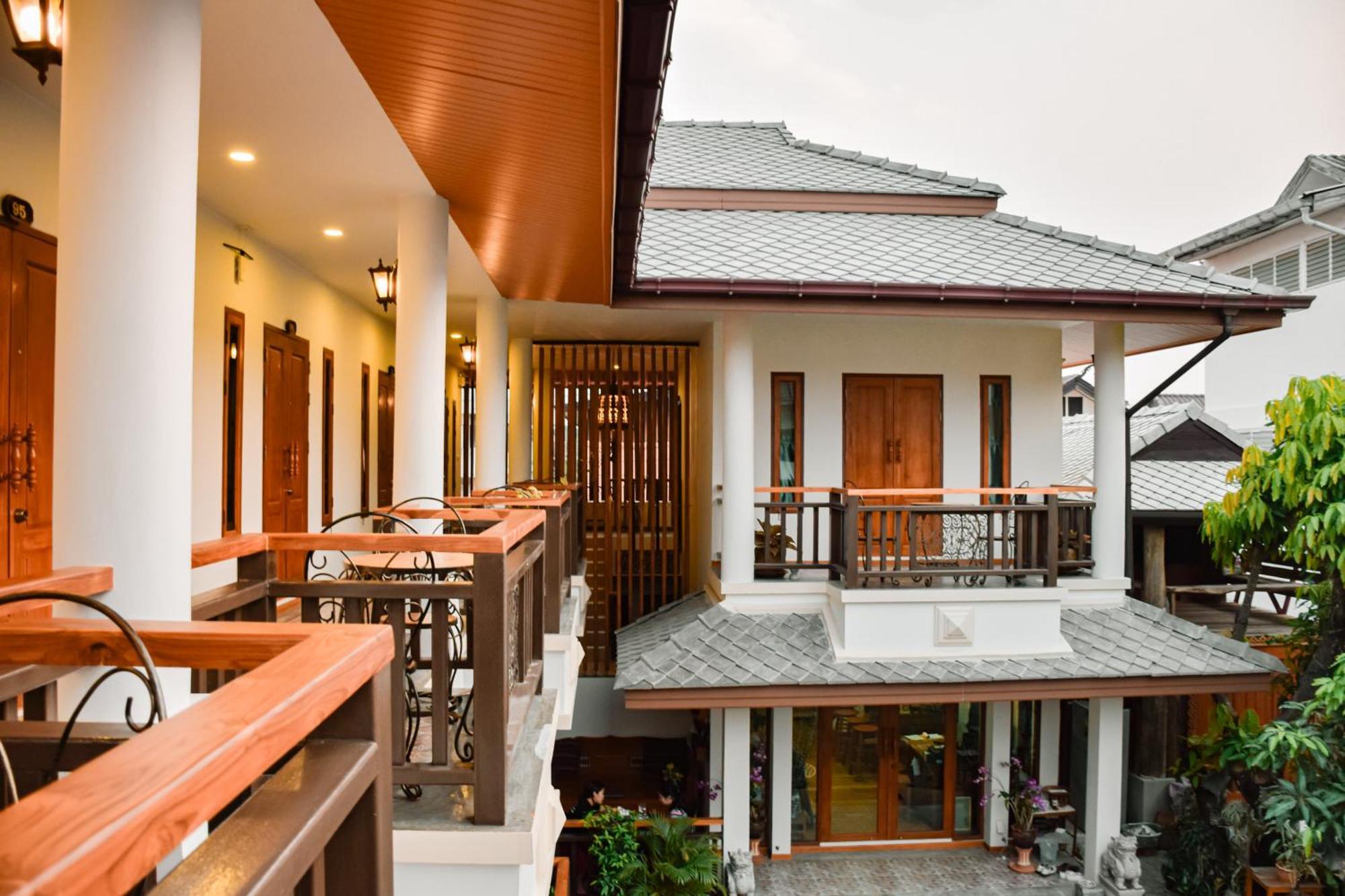 Bed & Breakfast Gordnuea Boutique House