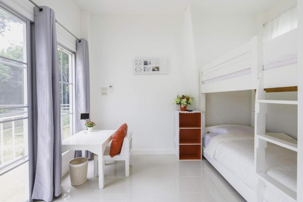 Chaisathan Hotel