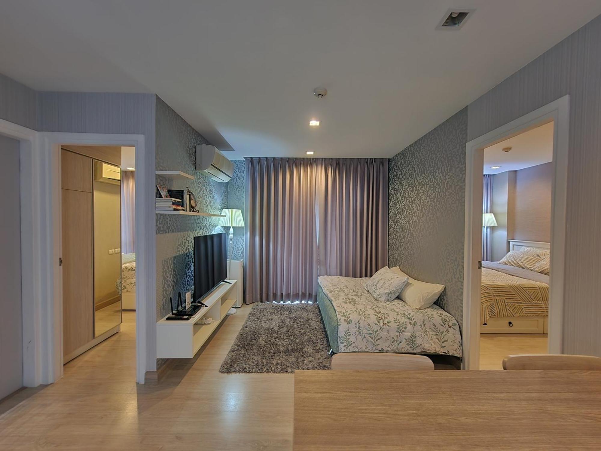 Family 2 Bedrooms 2 Bathrooms In