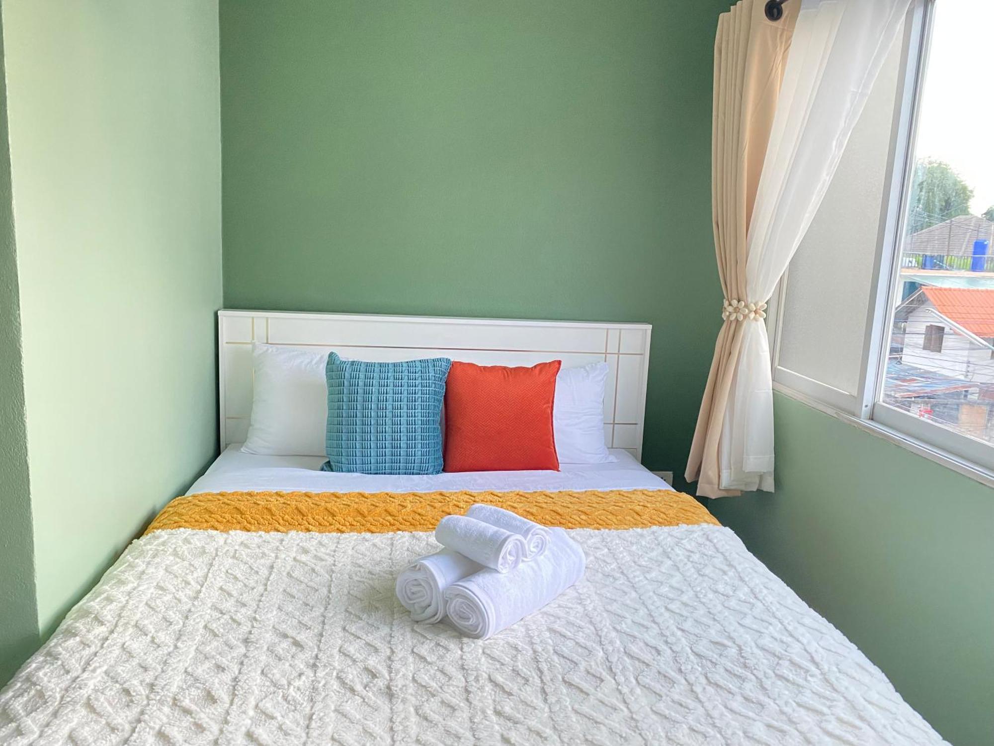 Townhome 3 Beds 3 Baths Peaceful Full Funiture&air Con Apartment *