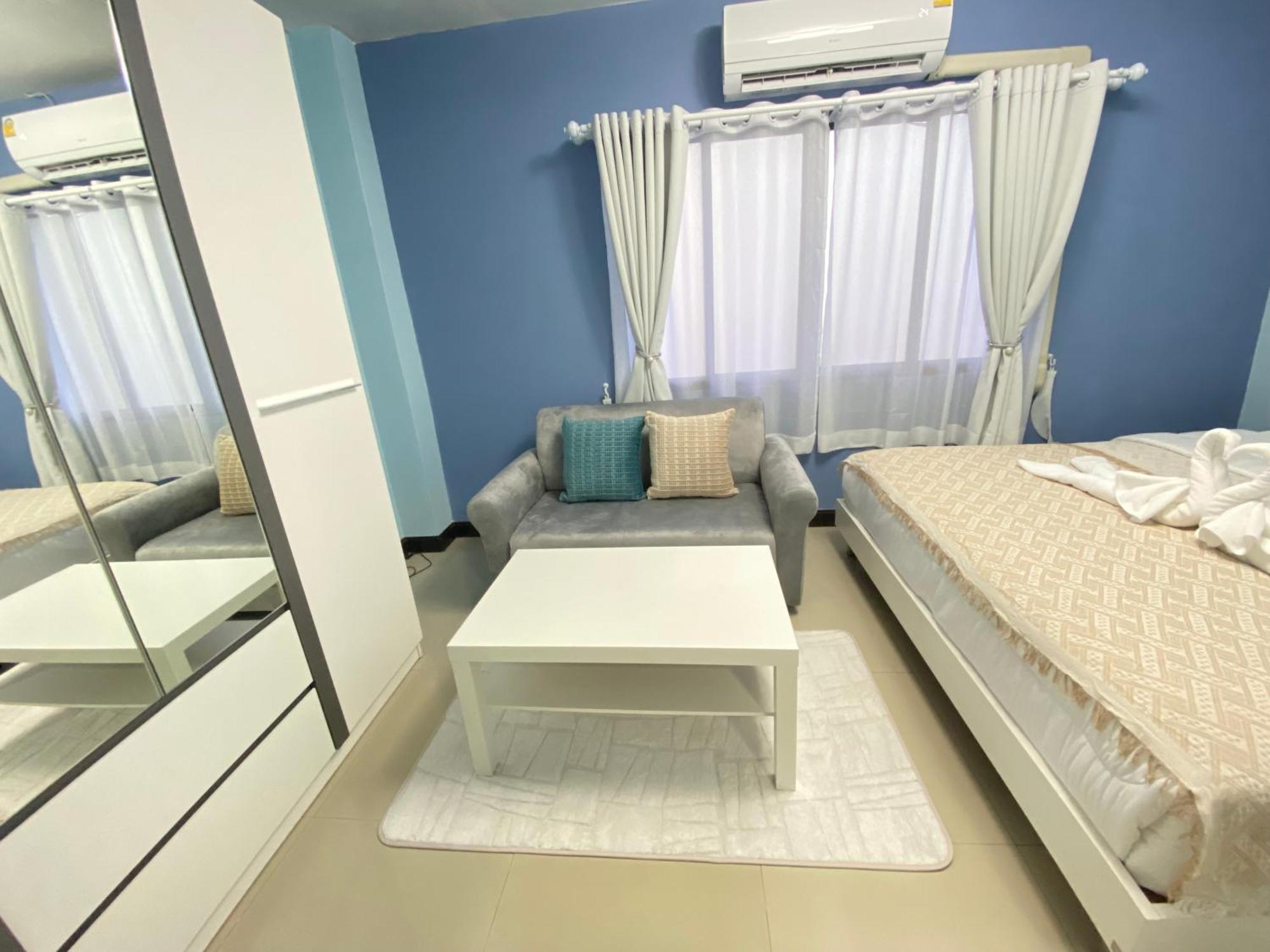 Townhome 3 Beds 3 Baths Peaceful Full Funiture&air Con * Chiang Mai