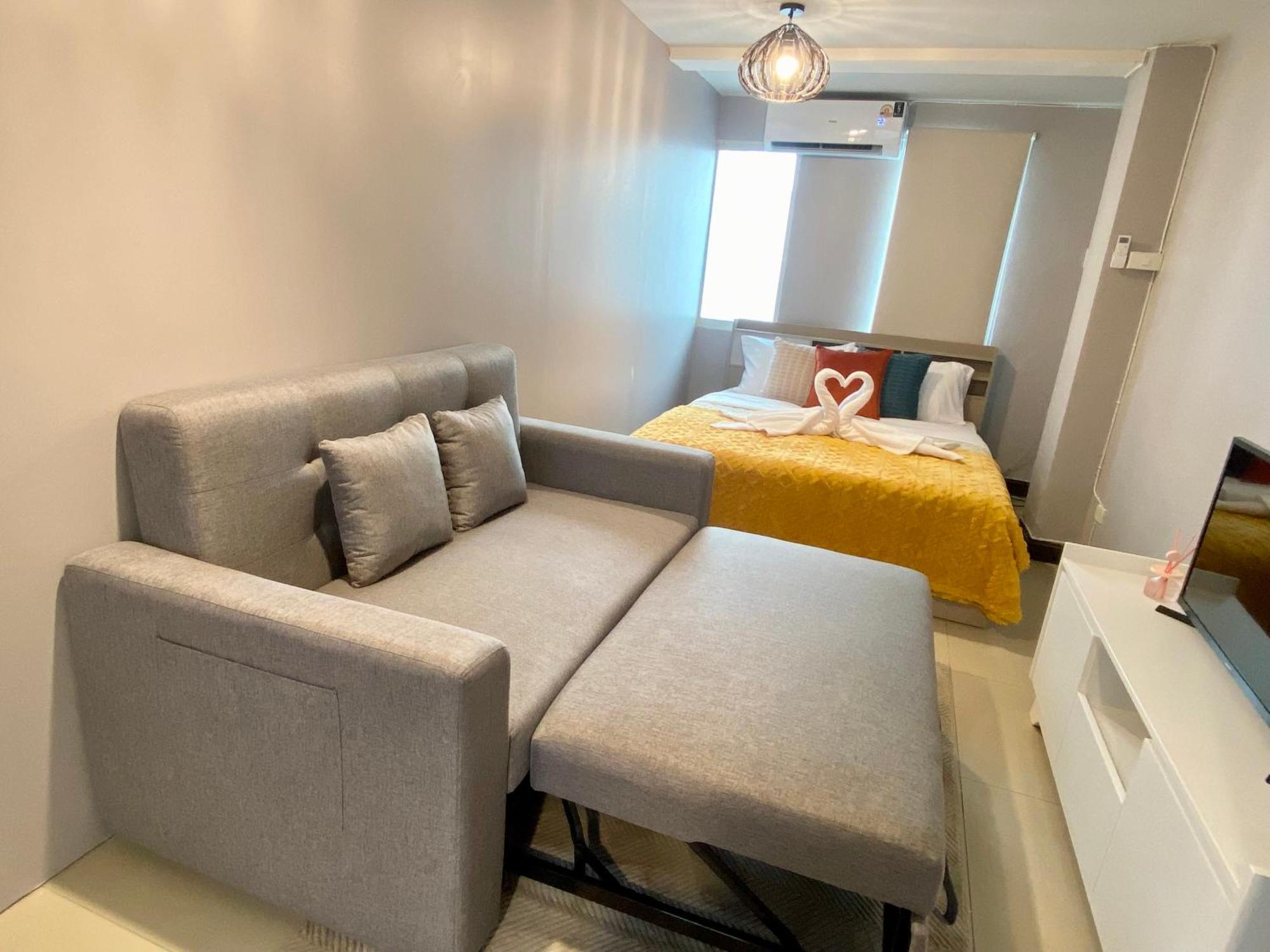 Townhome 3 Beds 3 Baths Peaceful Full Funiture&air Con Chiang Mai