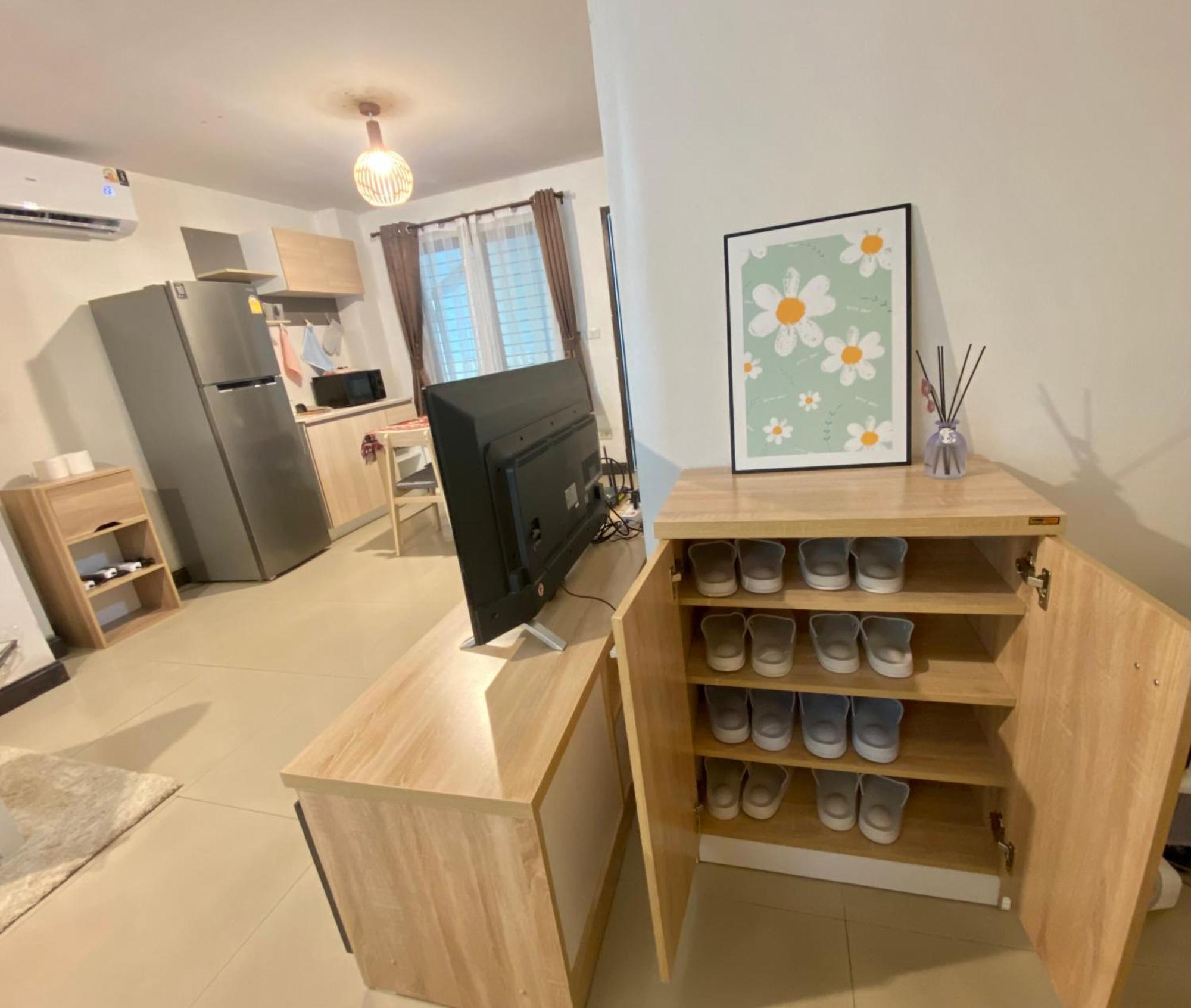 Townhome 3 Beds 3 Baths Peaceful Full Funiture&air Con Apartment Chiang Mai