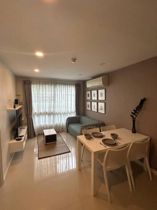 Cozy In Santhitham Area Apartment *