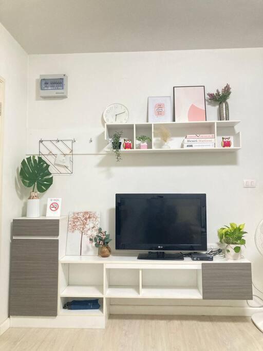 Apartment Bright & Modern Chiang Mai
